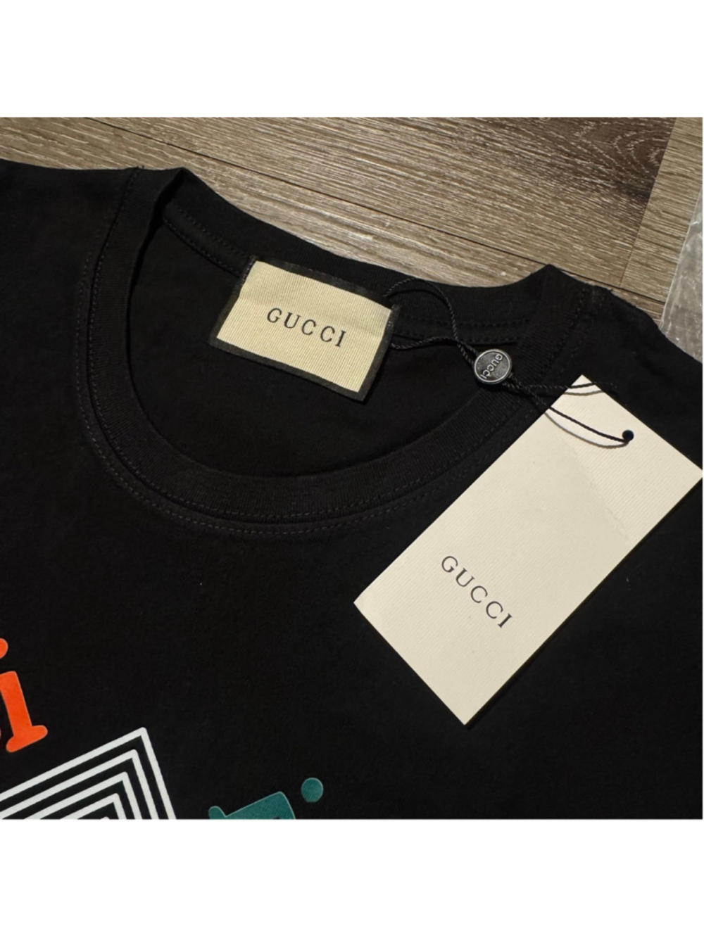 Men's Gucci Black Interlocking G Logo Tee M Red Green - Picture 3 of 3